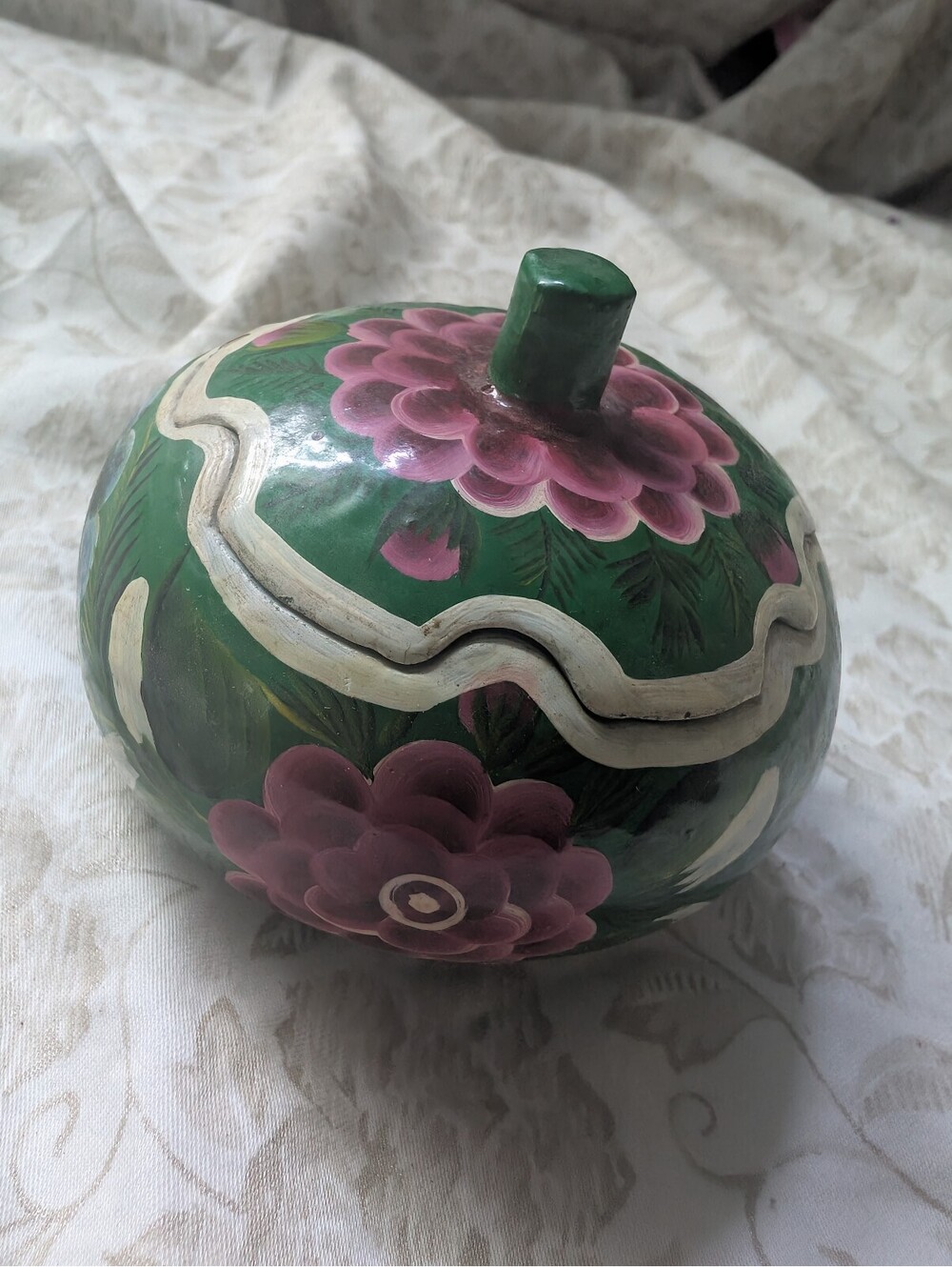 Hand-Painted Floral Decorative gourd Box with Lid